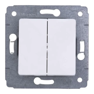 CARIVA Łącznik świecznikowy 10AX biały IP20 773605